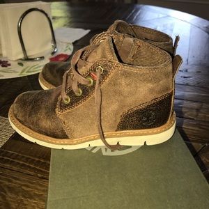 Boys Chukka boots